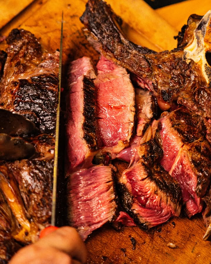 Cari amici Carnivori, vi aspettiamo 🔥🔥
𝐏𝐞𝐫 𝐢𝐧𝐟𝐨 𝐞 𝐩𝐫𝐞𝐧𝐨𝐭𝐚𝐳𝐢𝐨𝐧𝐢
📞 Tel.