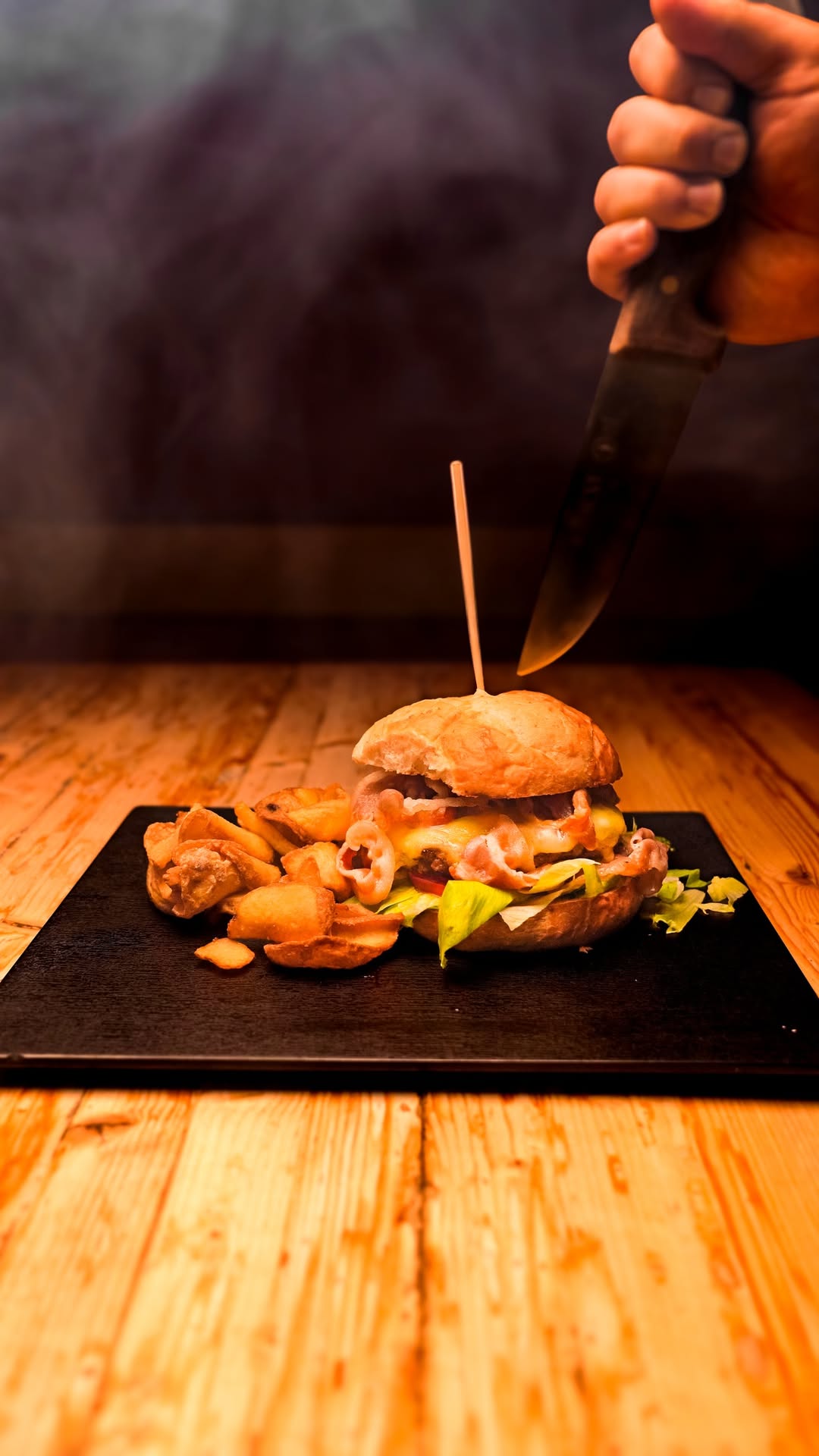 Il nuovo Burger Crock e Fila è l’incubo di ogni